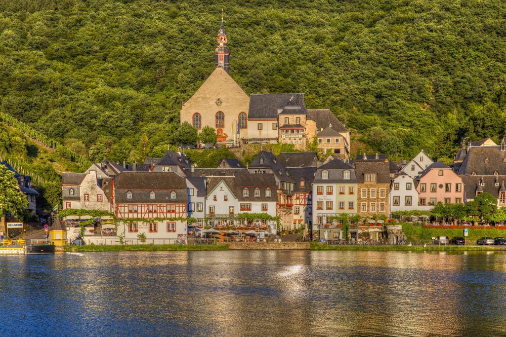 Hotel Lipmann "Am Klosterberg" Байльштайн Экстерьер фото